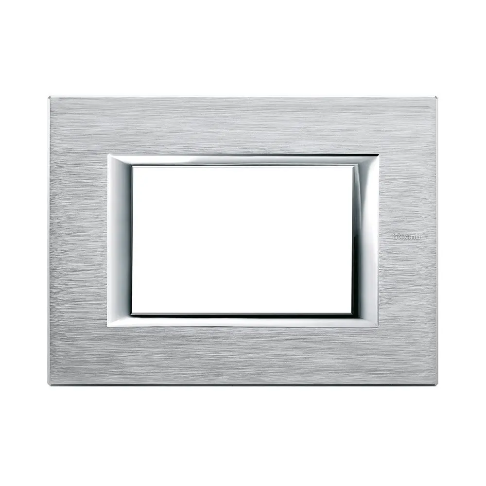 Placa de 3 módulos rectangular cromo Axolute